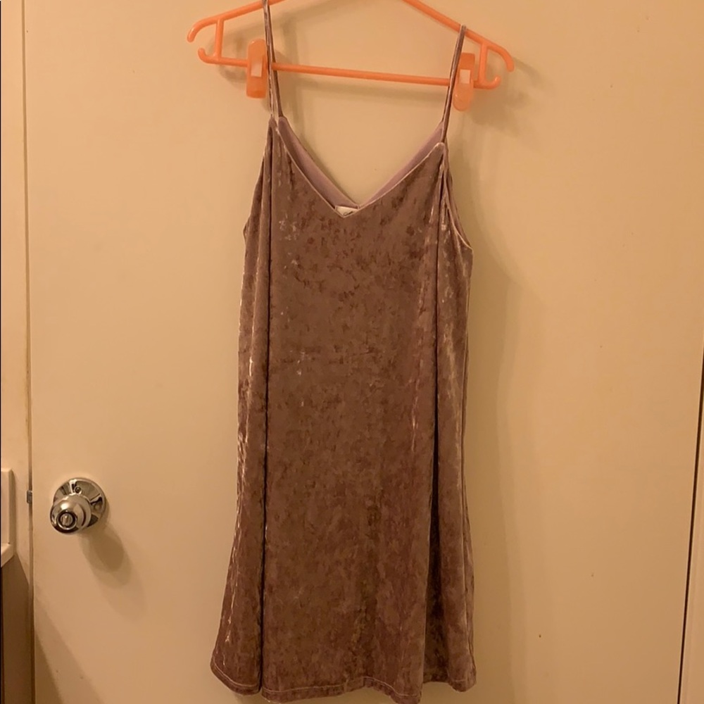 Mahina velvet pink dress